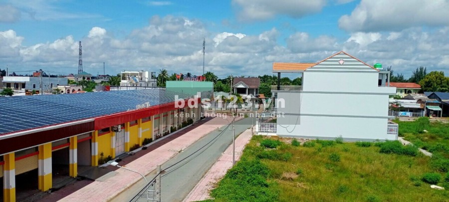 Bán 2 lô đất đẹp liền kề trường học, tại thị trần Thạnh Phú Bến Tre, thổ cư 100%, sổ sẵn