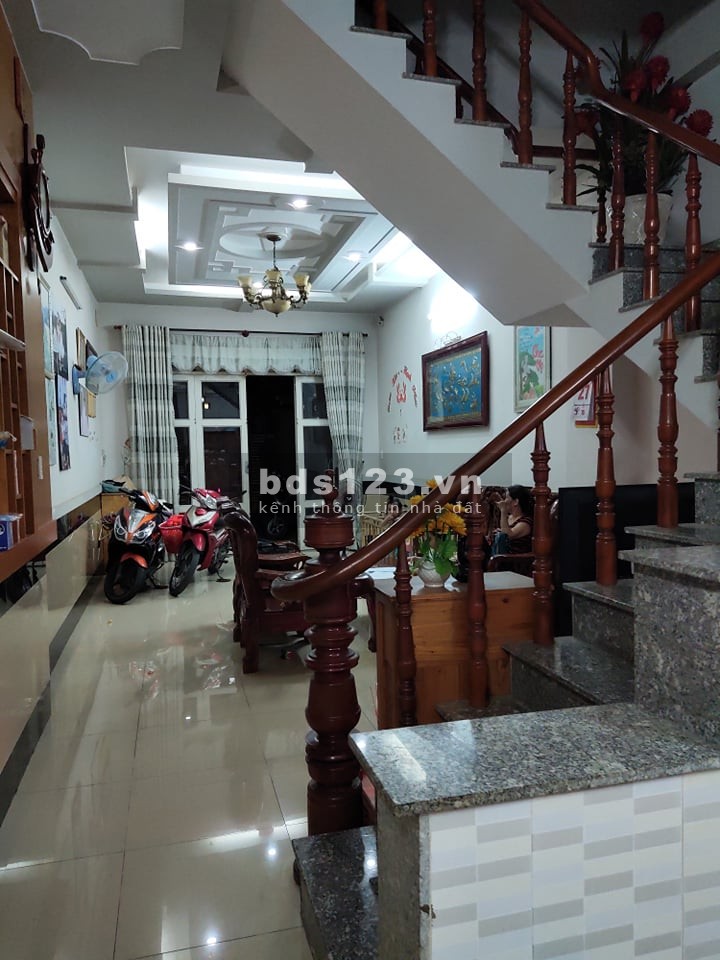 Bán nhà hẻm xe hơi Bùi Văn Ngữ, phường Hiệp Thành, Quận 12, dt 4x24, 3 lầu chỉ 5.6 tỷ