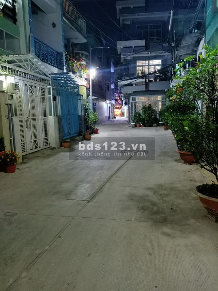 Bán nhà Sư Vạn Hạnh phường 9, Quận 10, diện tích 25m2 giá 2.7 tỷ, liên hệ 0932501298