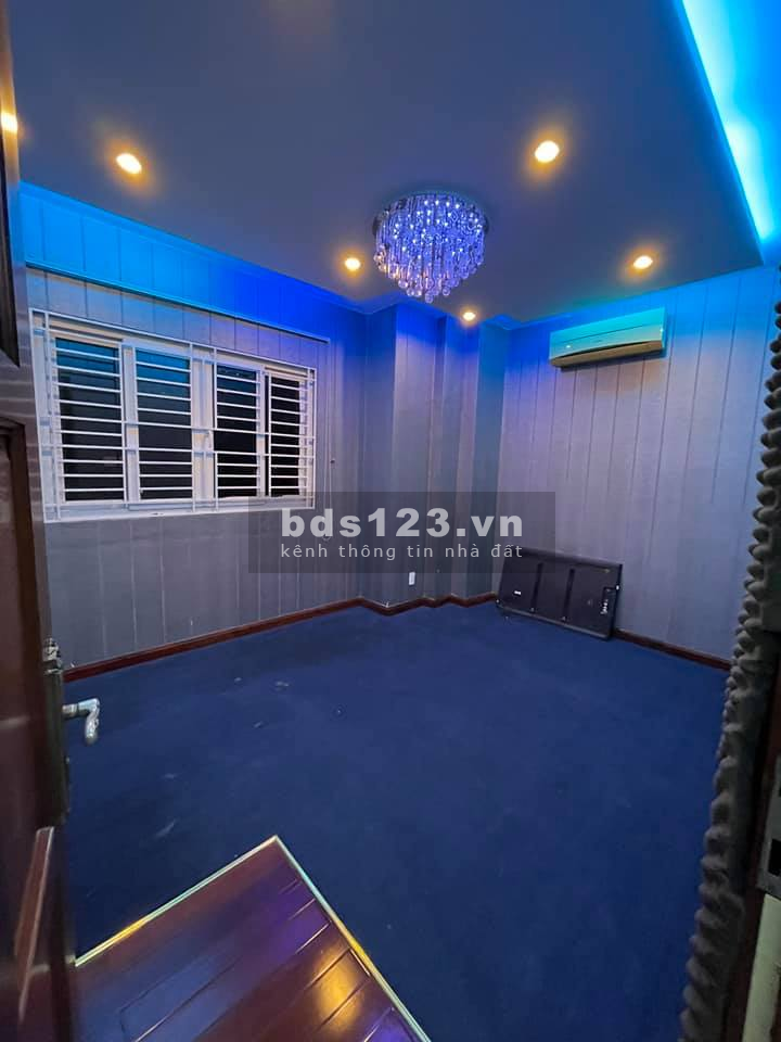 Bán nhà Sư Vạn Hạnh phường 9, Quận 10, diện tích 25m2 giá 2.7 tỷ, liên hệ 0932501298