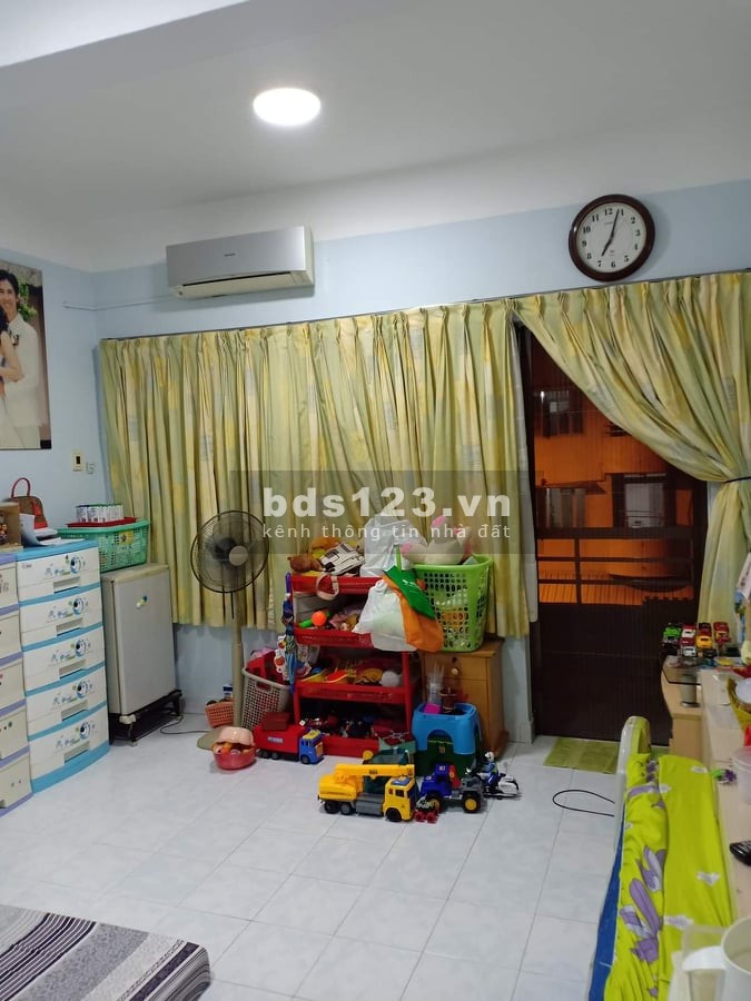 Bán nhà 5 tầng hiếm xe hơi đỗ sân Nguyễn Kiệm diện tích sử dụng 60m2 giá rẻ chỉ 9.4 tỷ