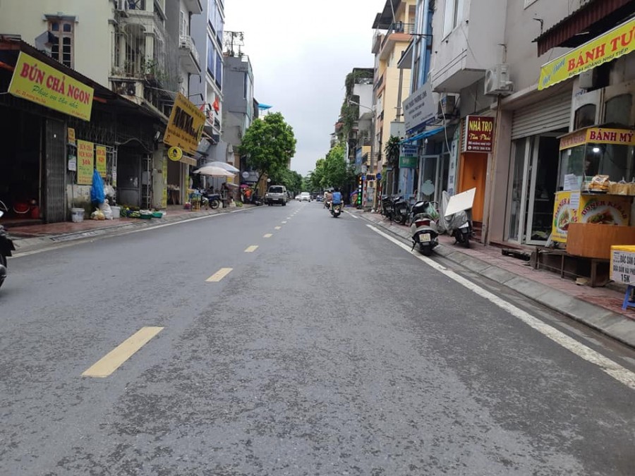 Bán gấp nhà mặt phố Lâm Hạ diện tích 45m2, 7 tầng, mt 5m, vỉa hè, thang máy giá bán 8.9 tỷ