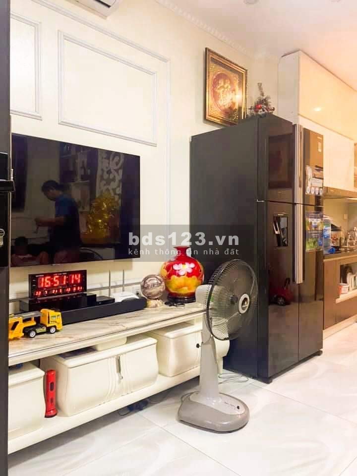 Bán nhà Trần Phú Hà Đông, diện tích sử dụng 35m2 đúc kiên cố bao rộng 5 tầng, khu dân cư