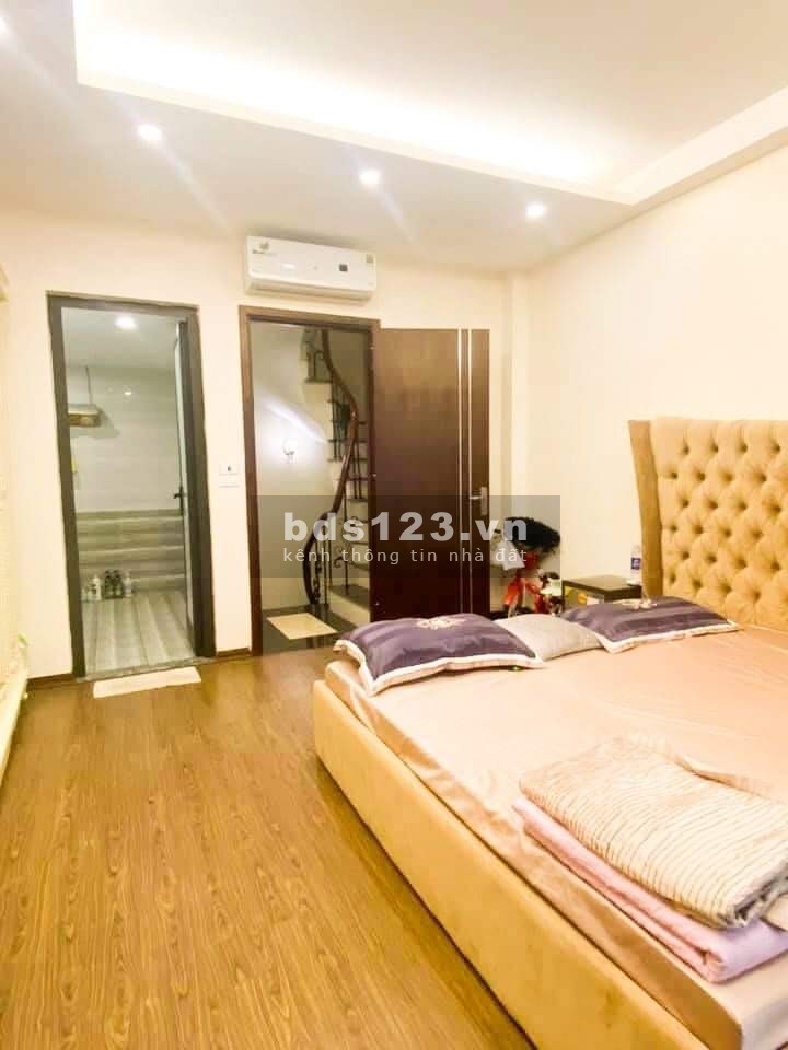 Bán nhà Trần Phú Hà Đông, diện tích sử dụng 35m2 đúc kiên cố bao rộng 5 tầng, khu dân cư