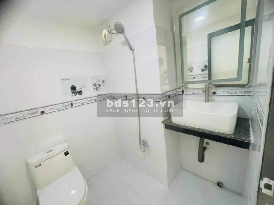 Bán Nhà Gò Vấp, hẻm xe hơi, diện tích 60m2, 5 tầng, vị trí cực đẹp, giá rẻ chính chủ