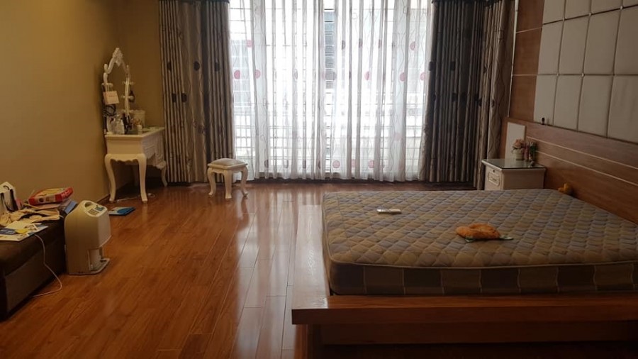 Bán nhà Hồ Tùng Mậu, 5 tầng 54m2, ô tô đỗ cửa, giá 4,6…