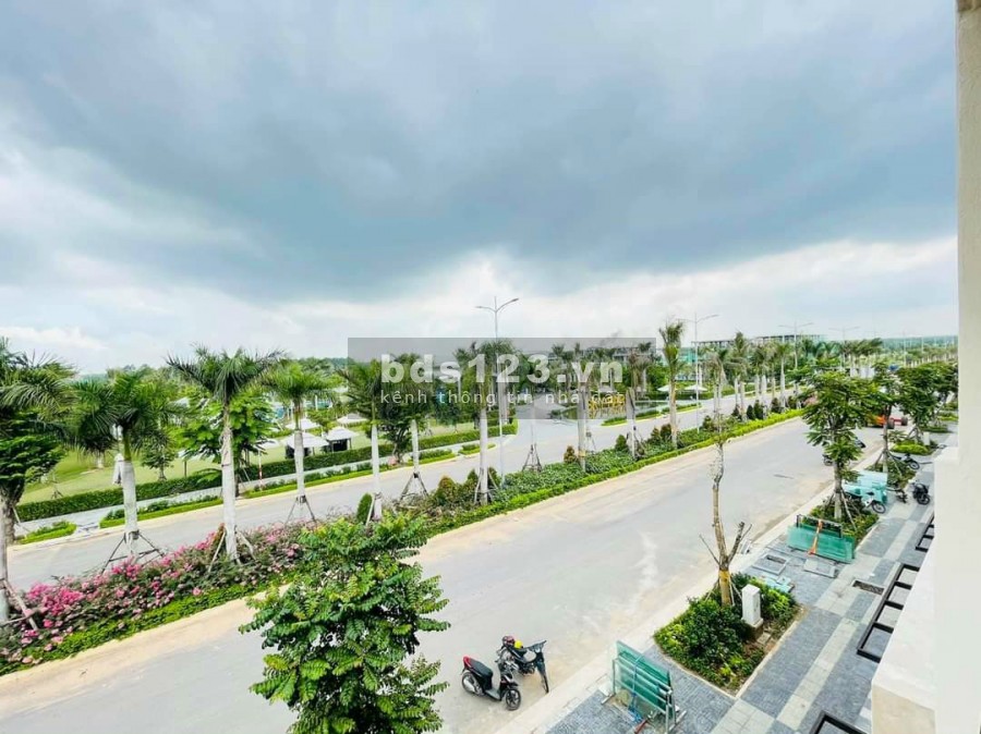 Bán Nhà Phố 2 lầu chỉ từ 700tr( 20%) còn lại ngân hàng cho vay 24 tháng không lãi xuất