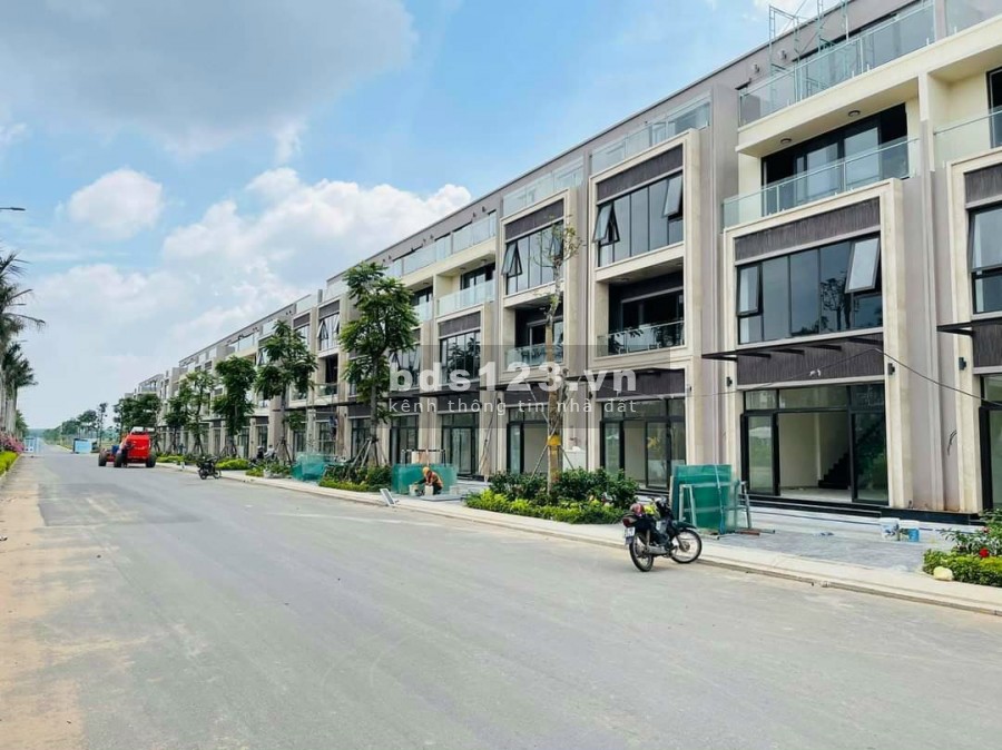 Bán Nhà Phố 2 lầu chỉ từ 700tr( 20%) còn lại ngân hàng cho vay 24 tháng không lãi xuất