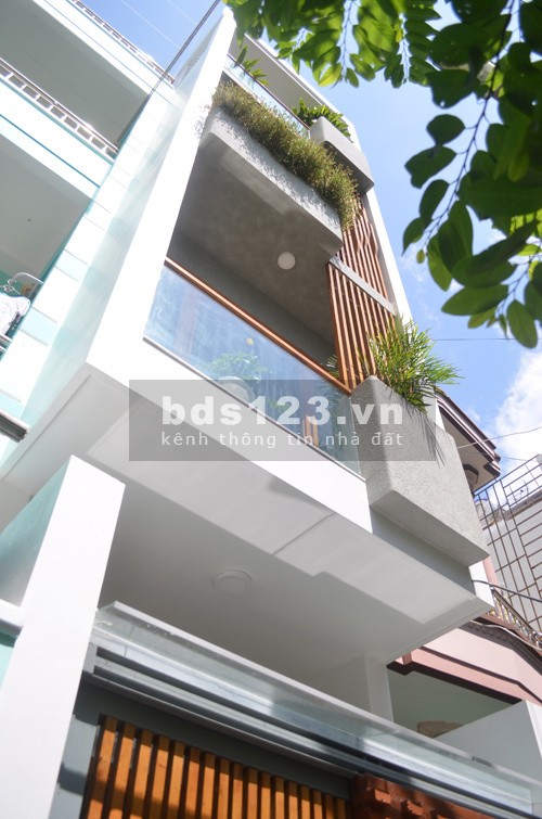 Bán nhà Cầu Diễn, Bắc Từ Liêm, dt 40m², 3 Tầng nội thất gần như hoàn chỉnh, giá bán 3.8 tỷ