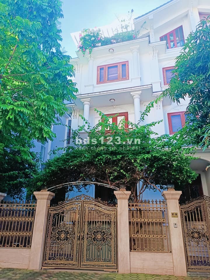 Bán biệt thự 08 góc Minh Khai, Tam Trinh, diện tích đủ, dt 145m2, giá bán 2.8 tỷ, lhcc
