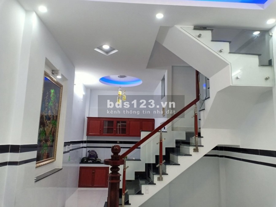 Nhà đẹp Quận Tân Bình công năng to hẻm dân trí giá rẻ, sổ vuông đẹp, kiến trúc đẹp