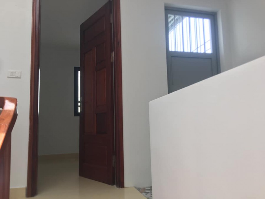 Bán nhà Cổ Nhuế, Bắc Từ Liêm, diện tích sử dụng 38m2, 5 tầng, nhà mới, giá chỉ 3,6 tỷ.