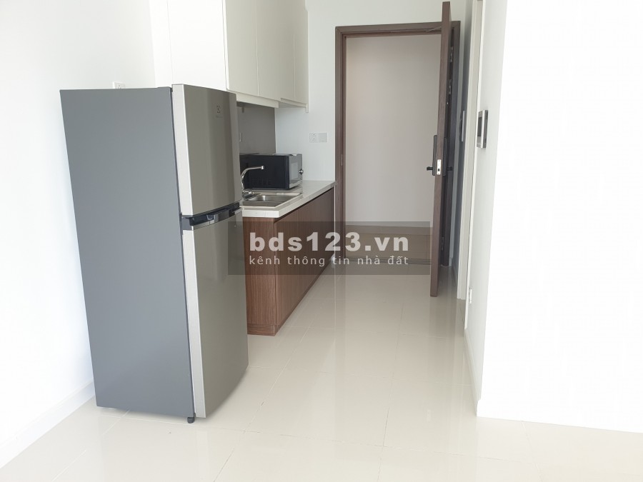 Bán căn hộ officetel tầng trung view đẹp nhất dự án Central Premium, dt 32m2, giá 1.656 tỷ