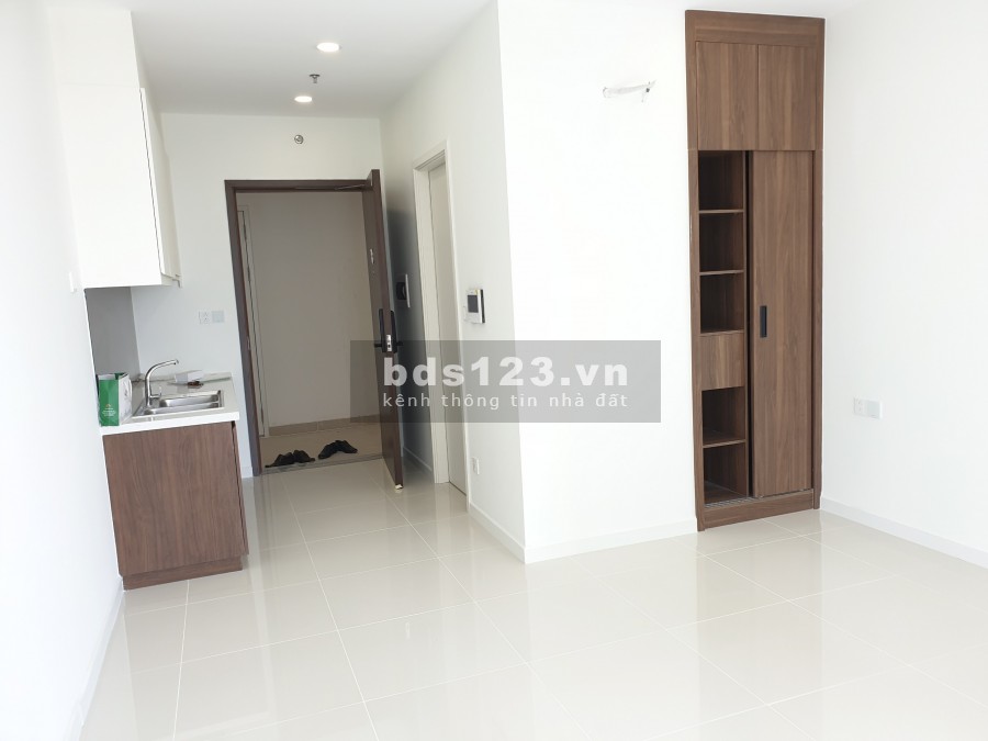 Bán căn hộ officetel tầng trung view đẹp nhất dự án Central Premium, dt 32m2, giá 1.656 tỷ