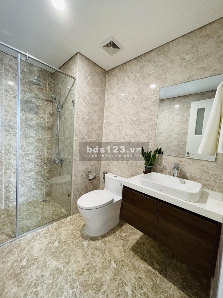 Housinco Premium, bốn mùa xanh mát, bàn giao nội thất cao cấp ngoại nhập, số lượng có hạn