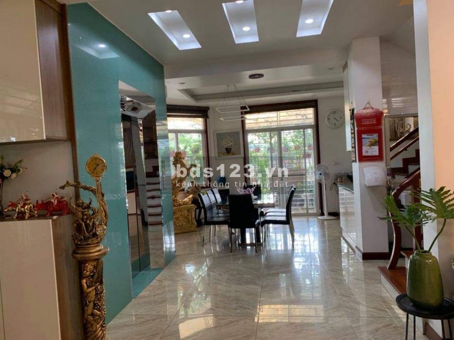 Chính chủ bán nhà dt 78m2, mt 7m, ô tô Gia Thụy, Long Biên, giá bán 12 tỷ, lh 0975299567