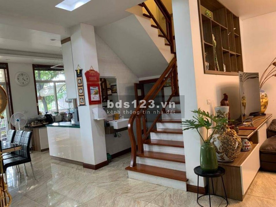 Chính chủ bán nhà dt 78m2, mt 7m, ô tô Gia Thụy, Long Biên, giá bán 12 tỷ, lh 0975299567