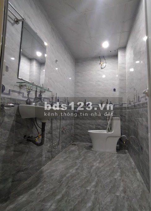 Bán nhà Lê Quang Đạo, lô góc dt 38m2, 4 tầng, 5m ra ô tô tránh,…