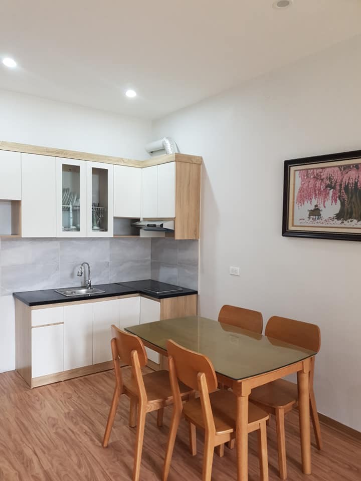 Bán nhà nguyên căn chính chủ đường Hoàng Hoa Thám Quận Ba Đình, dt 80m2, 5 tầng đúc