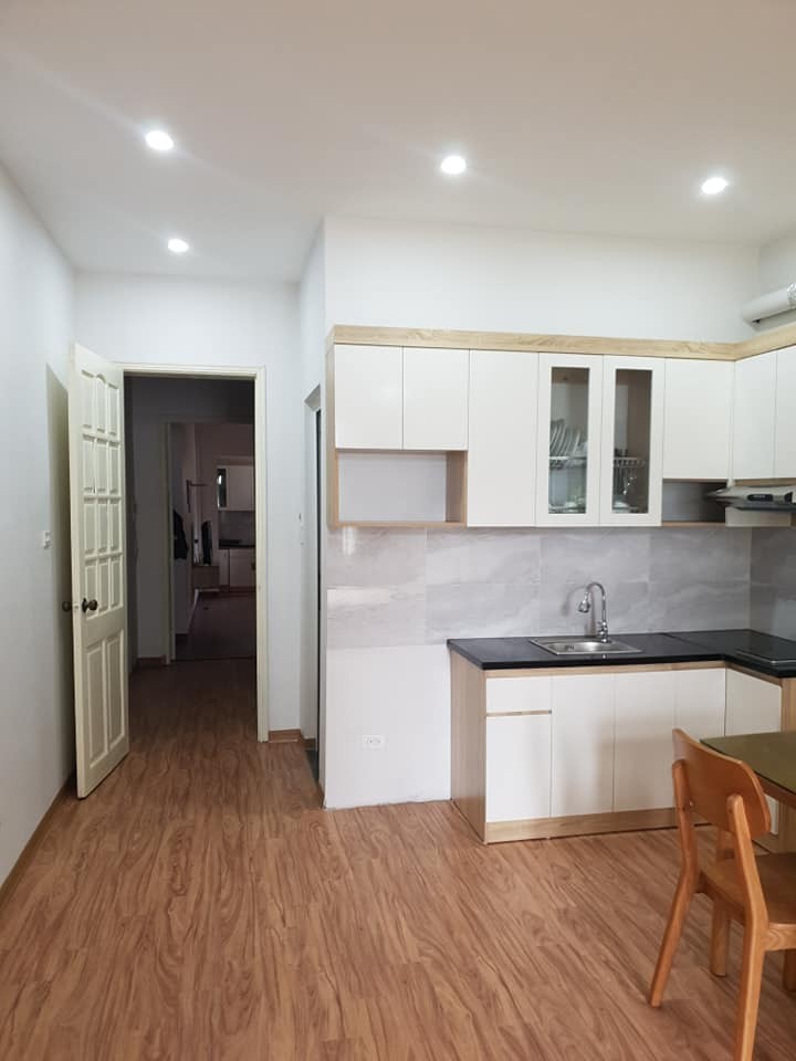 Bán nhà nguyên căn chính chủ đường Hoàng Hoa Thám Quận Ba Đình, dt 80m2, 5 tầng đúc