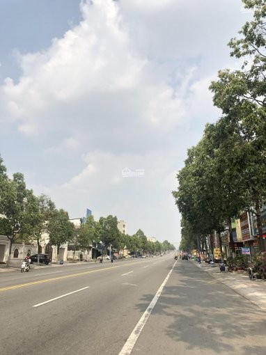 Gia đình vỡ nợ cần bán. gấp 2 dãy trọ 300m2, sổ hồng riêng, gần khu công nghiệp, trường học.