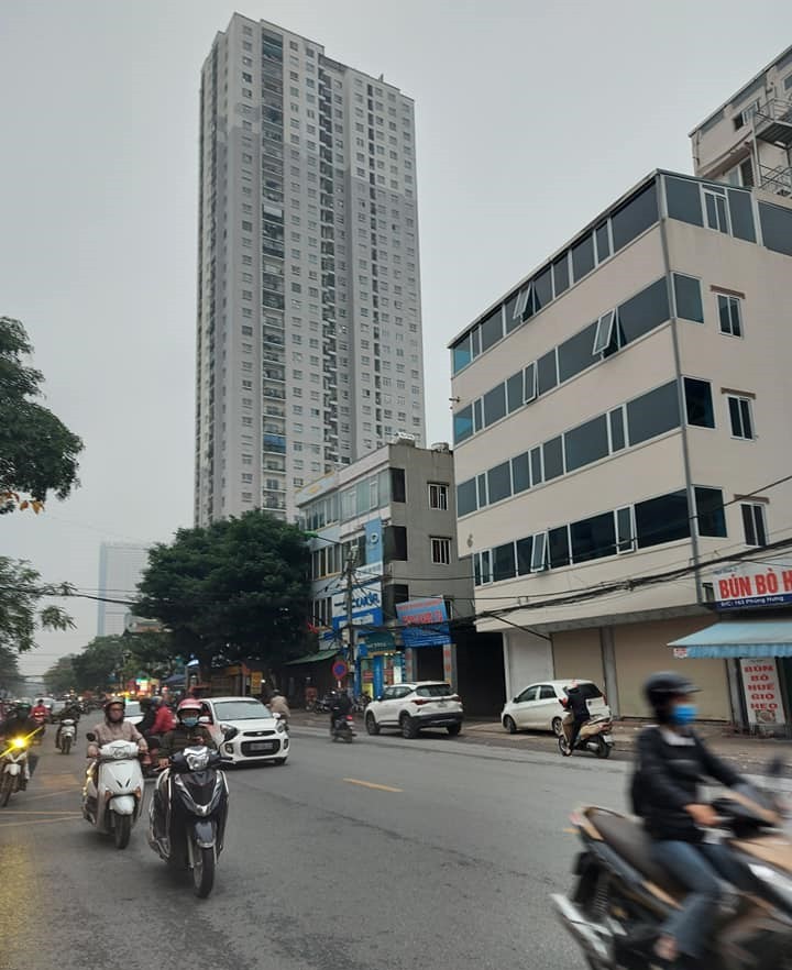Bán Nhà MP Phùng Hưng, Cạnh Viện 103, KD Sầm Uất, 80m2, 5 tầng, Nhỉnh 9 tỷ.