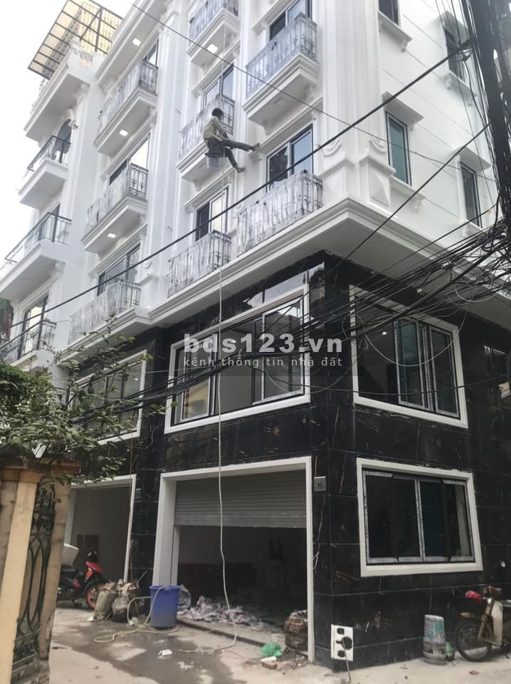 Bán nhà nguyên căn Quận Long Biên Bồ Đề nhà mới đẹp ngõ thông ô tô gara, sổ chính chủ