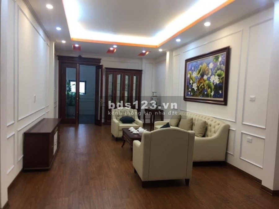 Bán nhà ngõ Lạc Long Quân, Ô tô tránh, nhà mới xây giá bán 15.5 Tỷ, sổ chính chủ
