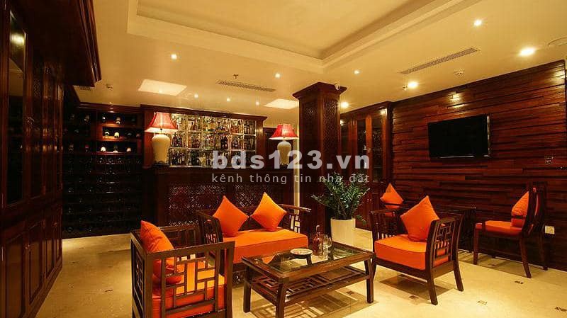 Tòa nhà tổ hợp văn phòng khách sạn bar, Trường chinh 11 Tầng 2 Hầm dt 280m2 giá bán 68 tỷ
