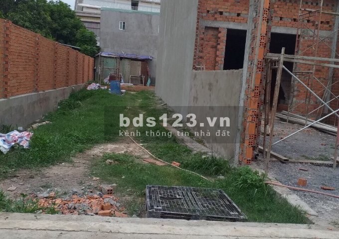 Chính chủ cần bán gấp 2 lô ngay trung tâm hành chính, đường lớn xe vào tận nơi, giá 1.2 tỷ