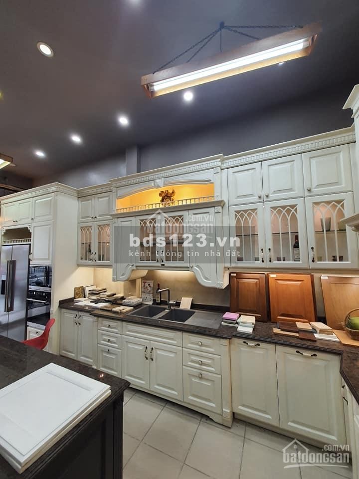 BÁN NHÀ HOÀNG QUỐC VIỆT, GARA Ô TÔ, 57M2, 5.4 TỶ.