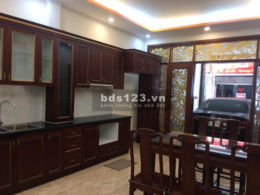 Bán nhà ngõ Lạc Long Quân, Ô tô tránh, nhà mới xây giá bán 15.5 Tỷ, sổ chính chủ