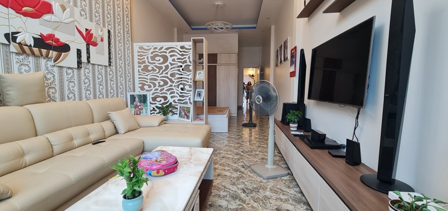 Bán biệt thự mặt phố Long Biên diện tích 220m2, mt 9m, 4 tầng, nhỉnh 13 tỷ, lh 0904691185