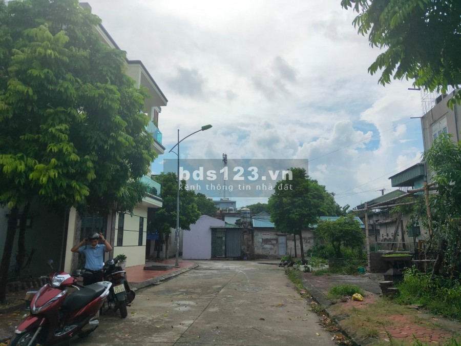 Bán ô đất khu chợ tạm Cẩm Đông - đối diện trạm y tế, cạnh cổng trường Ngô Quyền - Cẩm Phả