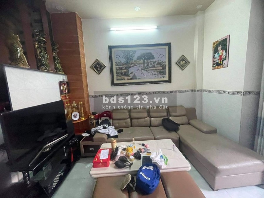 Bán nhà Phạm Văn Bạch P 15 Q Tân Bình, BÁN GẤP, 40m2, 2 lầu, giá chỉ 4tỷ