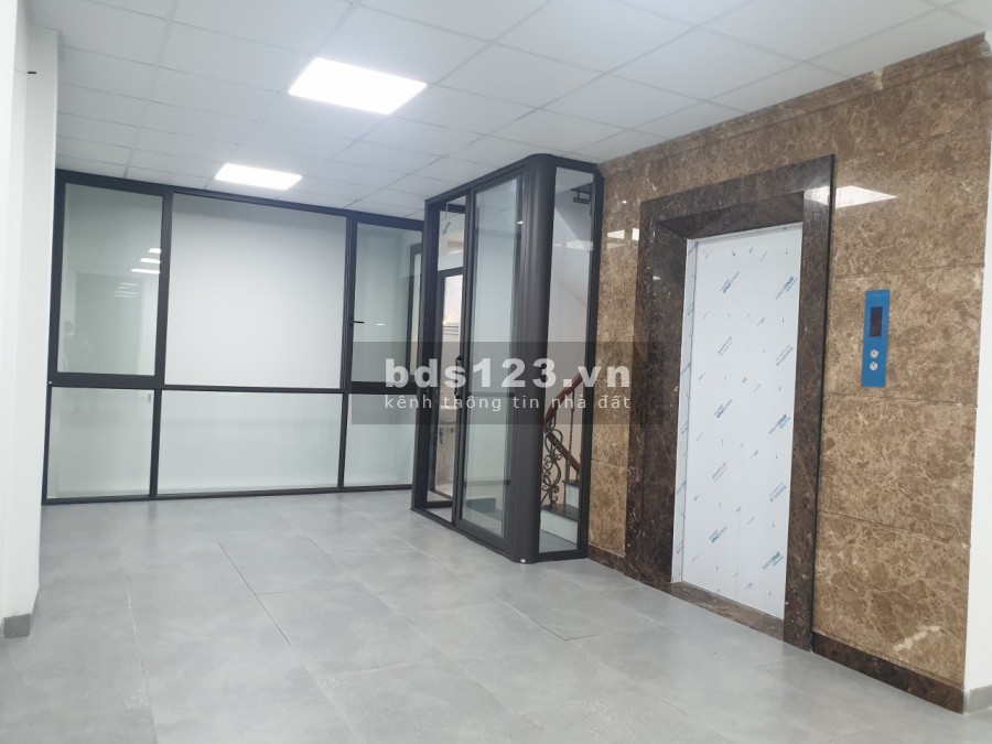 Tòa Nhà Văn Phòng 9 Tầng Thang Máy phố Quan Nhân, 60M2 giá 18.4 tỷ, vỉa hè rộng, Cầu Giấy