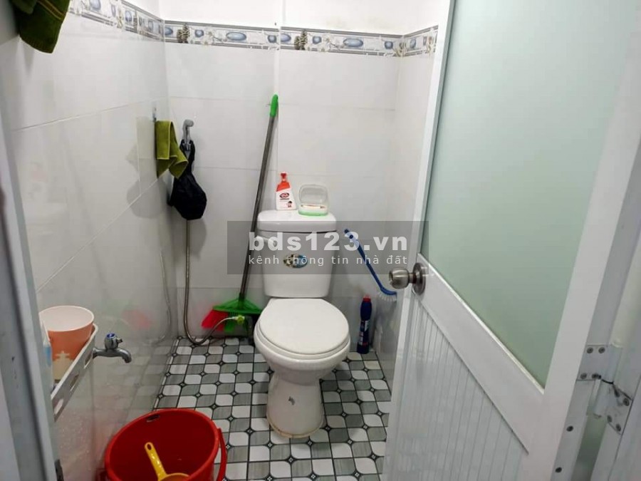 Nhà mặt tiền kinh doanh đường Sơn Kỳ. Tân Phú giá bán 3,7 tỷ, hẻm xe hơi tránh, không ô nhiễm