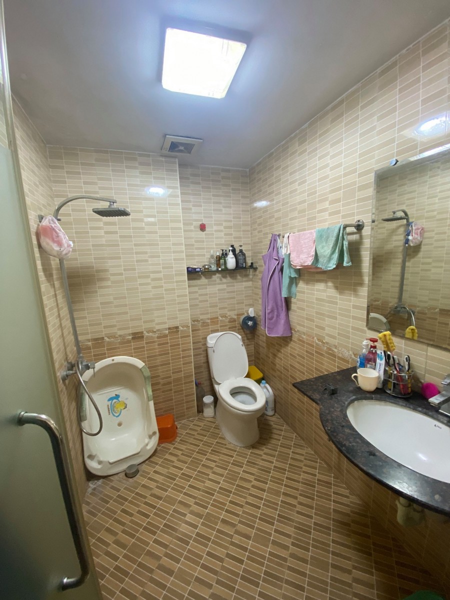Bán nhà phố Kim Ngưu dt 40m2 4 tầng, 3 pn, ngõ 3 gác gần phố giá 3 tỷ, lh 0394357733