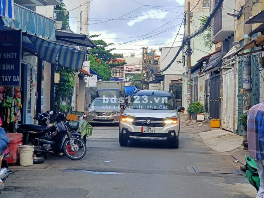 Nhà mặt tiền kinh doanh đường Sơn Kỳ. Tân Phú giá bán 3,7 tỷ, hẻm xe hơi tránh, không ô nhiễm