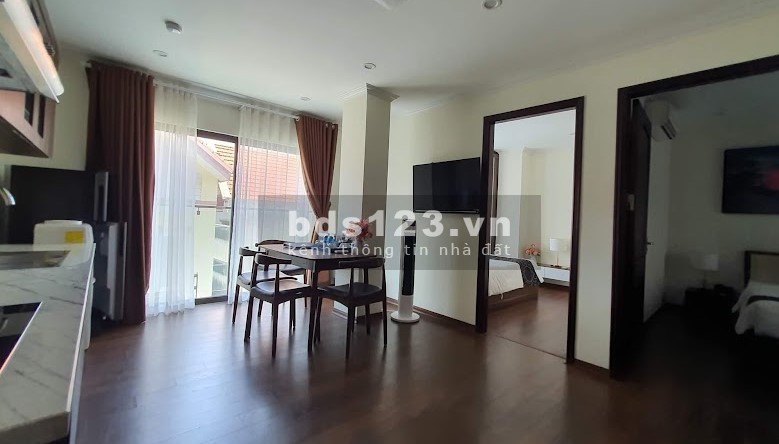 Khách sạn 3 sao 2 thang máy phố Võ Chí Công, Tây Hồ, dt 350m2, 9 tầng, giá 70 tỷ, lh 0394902347