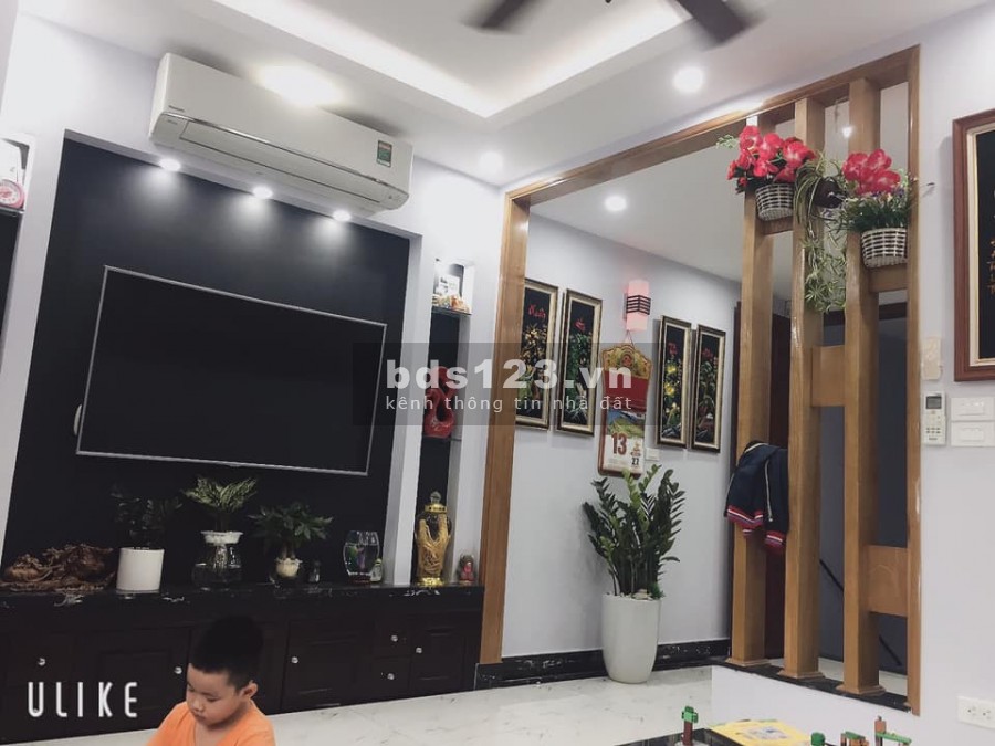 Cực hiếm Phạm Văn Đồng, 3.35 tỷ, 5 tầng ở ngay, view hồ lộng gió, ô tô