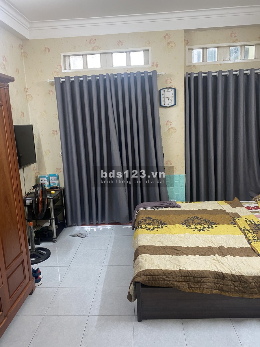 Cần bán nhà 1 trệt 3 lầu Huỳnh Thiện Lộc, Tân Phú, sạch sẽ thông thoáng, giá 6.5 tỷ