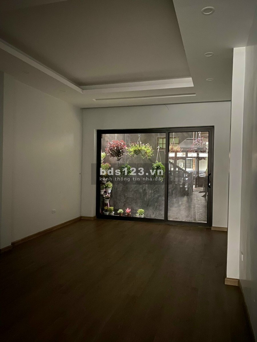 Nhà đẹp, Phân lô Ôtô phố VIP Lâm Hạ, Long Biên. Dt 45m2 x 6 tầng, Mt 4m, Giá 7.335 tỷ có gia lộc.