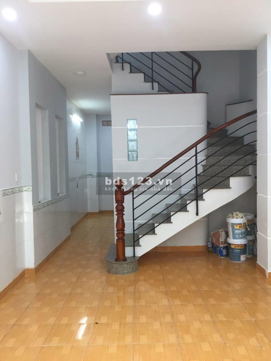 Bán nhà kim giang xây mới 4 Tầng mặt tiền rộng 3,4m 42m2 giá 3,7 tỷ Ngõ Ô tô