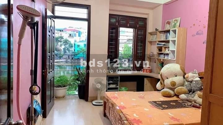 Bán nhà nguyên căn Khương Hạ, vị trí đắc địa, diện tích 39m2, giá bán 2.75 tỷ, thương lượng