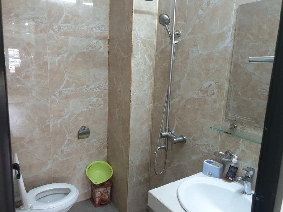 Bán gấp nhà phố Thổ Quan, Đống Đa diện tích 30m2 5 tầng, mặt tiền 3,2m giá bán 2,5 tỷ