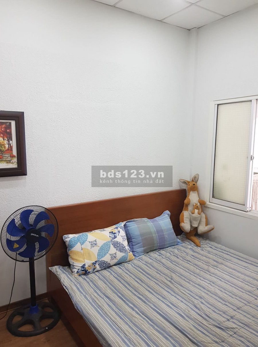 Nhà nguyên căn cần bán Tô Hiến Thành, Quận 10, diện tích 40m2, ngang 4m, có 3 phòng ngủ