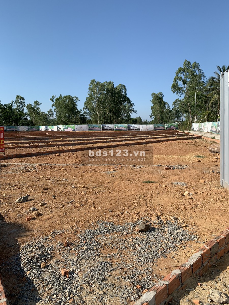 Đất nền thổ cư gần diện tích sử dụng 605 diện tích đa dạng chỉ với 570 triệu, tiện ích đủ