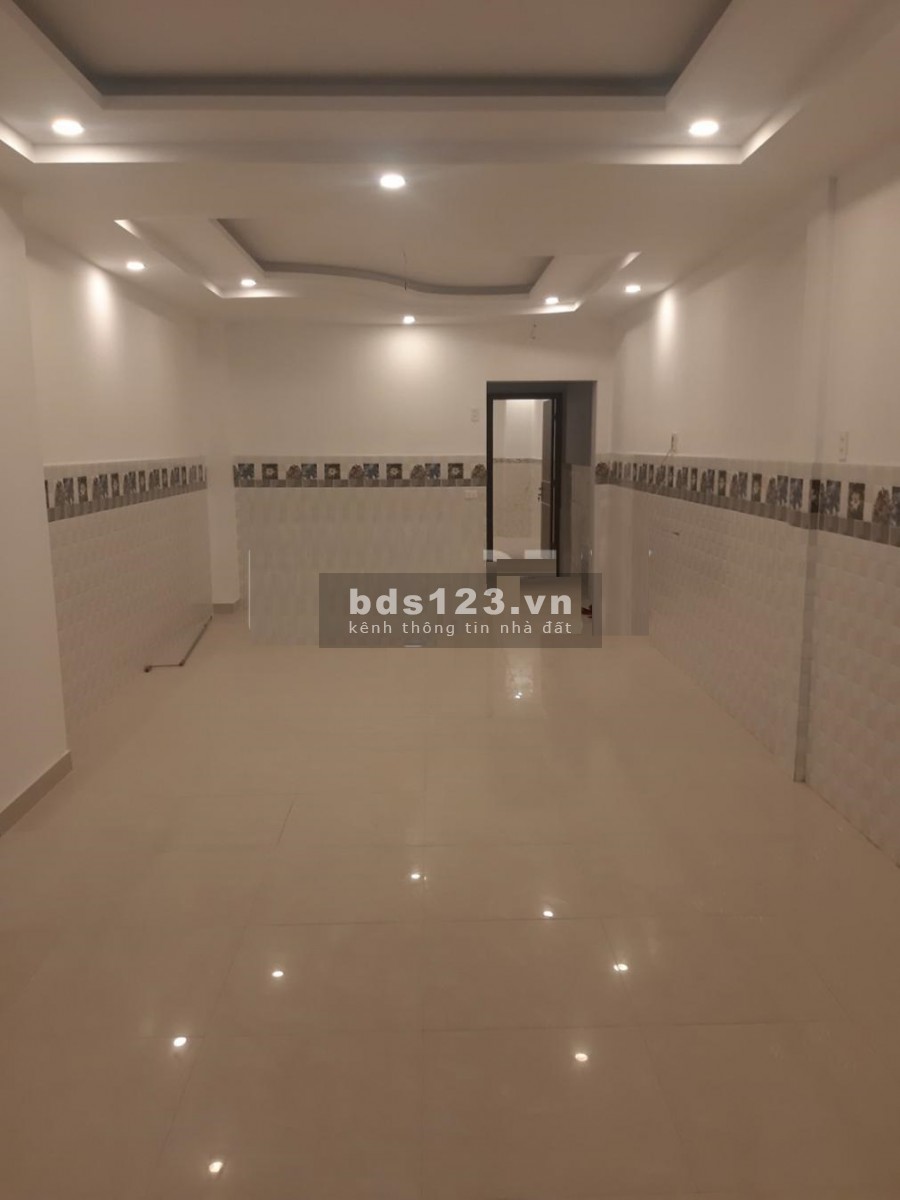 Nhà hẻm xe hơi Vuông Vức, diện tích 4m x 17m vào ở liền chần chờ chi, miễn trung gian
