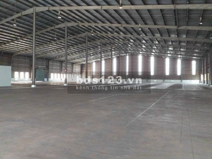 Cho thuê nhà xưởng diện tích 2250m2, Đức Hòa Hạ, Đức Hòa, Long An, tiện ích đầy đủ